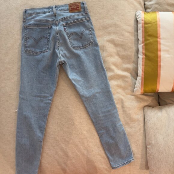 LEVI'S Wedgie Skinny Jeans, High-Rise | Distressed Jeans | Size 28 - Picture 9 of 12